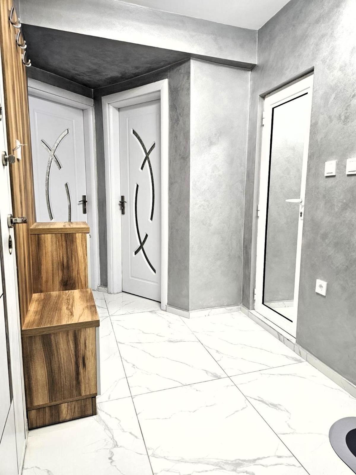 Apartment Bohemi With Free Parking Burgas Exterior photo